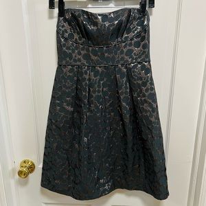 BCBG Maxazria 🖤 metallic jacquard Eve strapless dress